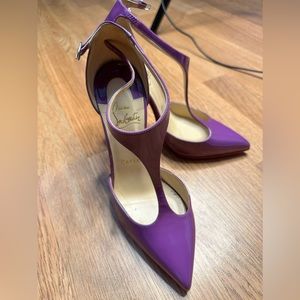 Authentic Christian Louboutin Patent J String 100